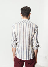 Load image into Gallery viewer, Linen Western Shirt in Beige/Blue