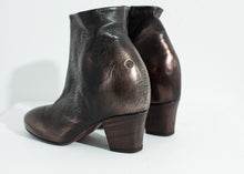 Load image into Gallery viewer, Scavata Ankle Boot in Bronze