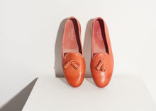 Load image into Gallery viewer, Leather Loafer in Rose